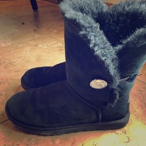 Black Uggs. Size 8